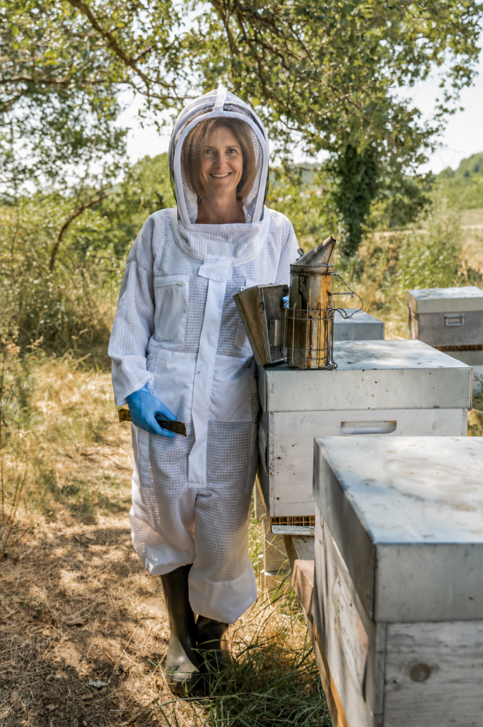 Une apiculture artisanale et attentive Une apiculture artisanale et attentive